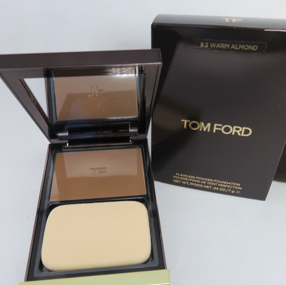 Tom Ford Other - Tom Ford: Flawless Foundation  Warm Almond